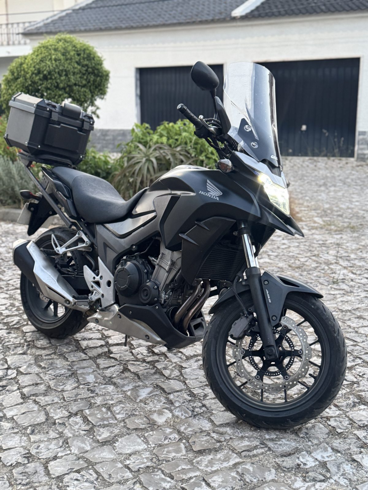 HONDA CB500X